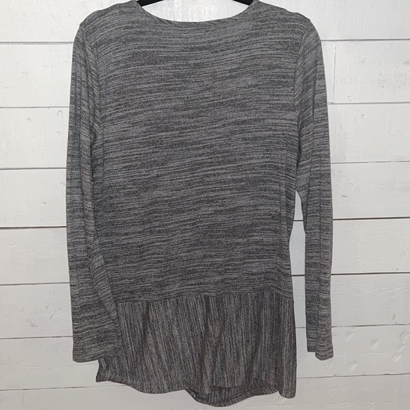 BANANA REPUBLIC | Heathered Grey Twist Front Long Sleeve | L - Picture 4 of 4